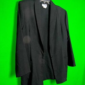 VintageBlack  Low Pocket Blazer! (Petite)